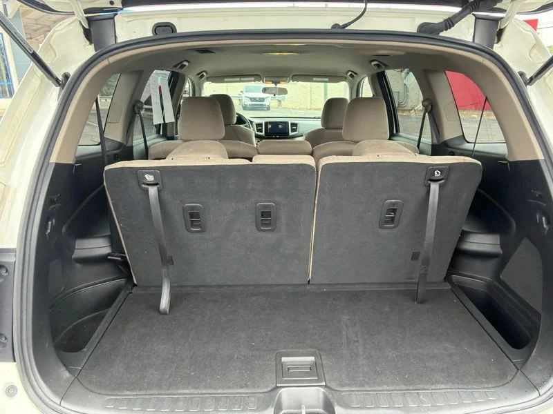 Used 2016  Honda EX image 11