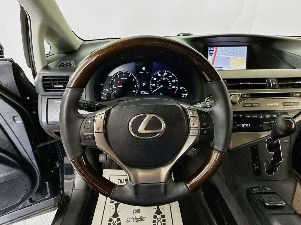Used 2015 Obsidian Lexus Base image 16