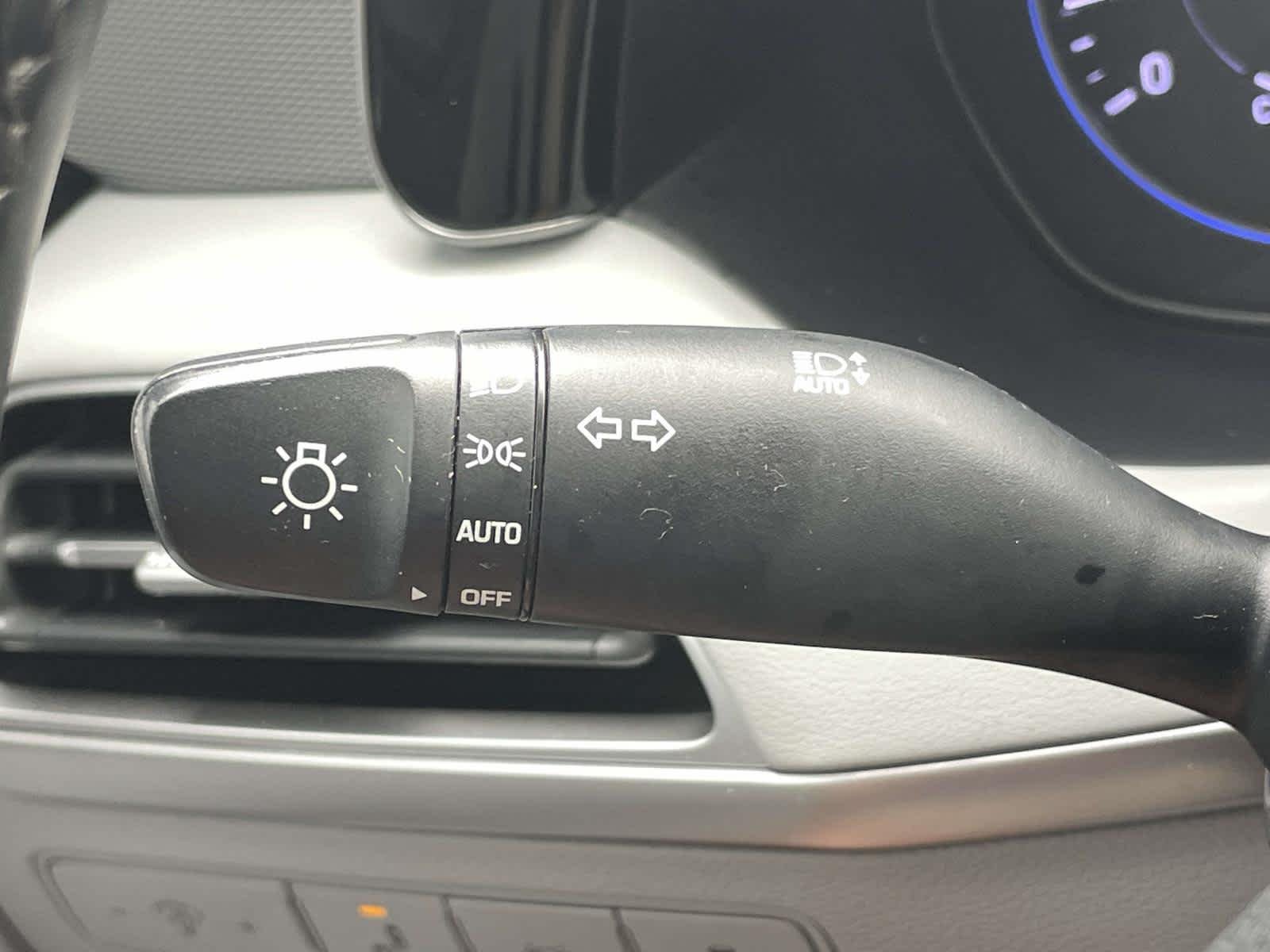 Used 2020 Sierra Burgundy Hyundai SEL image 39