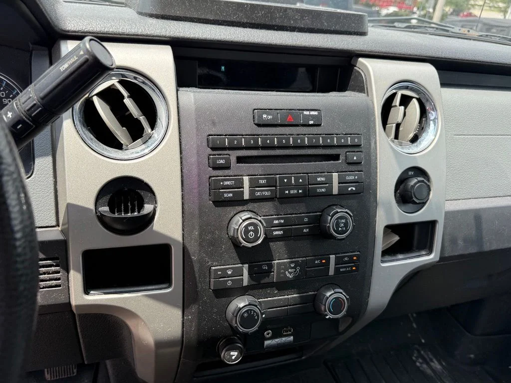 Used 2011 Silver Ford XLT image 20