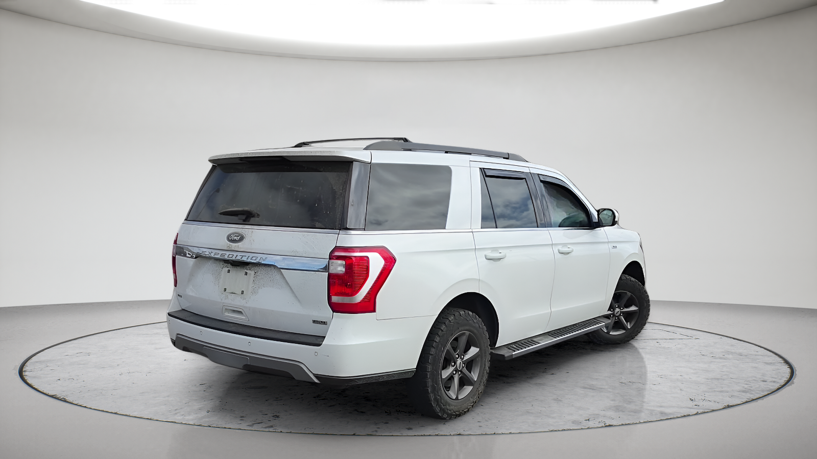 Used 2021 White Metallic Ford XLT image 7
