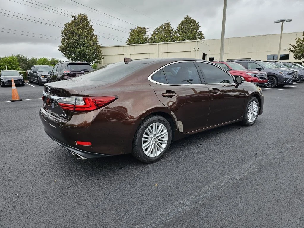 Used 2016 Brown Lexus 350 image 3