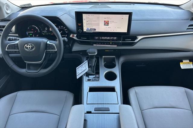 Certified Used 2026 RUBY FLARE PEARL Toyota  image 13