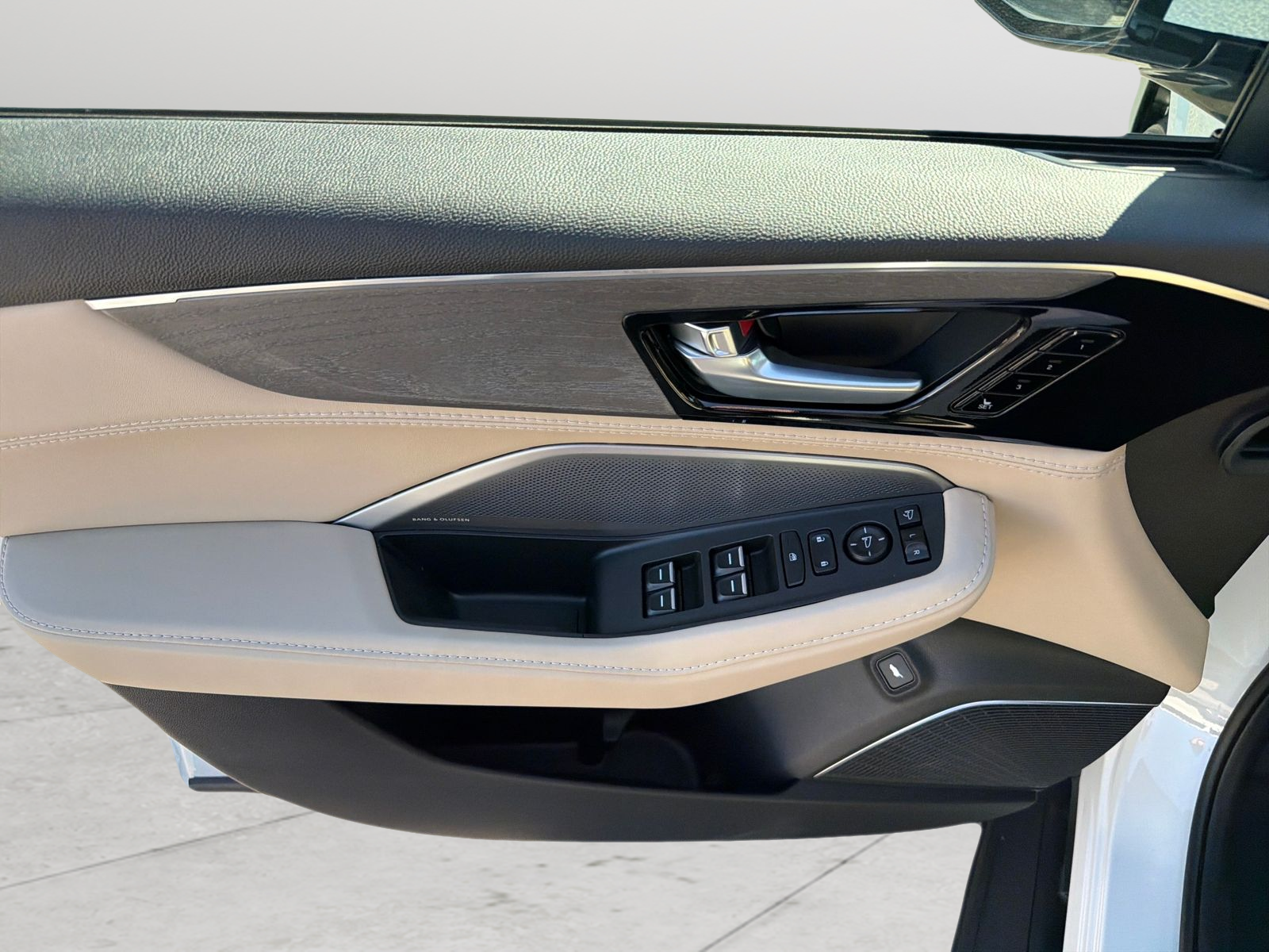 New 2026 Platinum White Pearl Acura Advance Package image 18