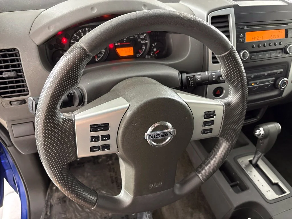 Certified Used 2014 Blue Nissan X image 26