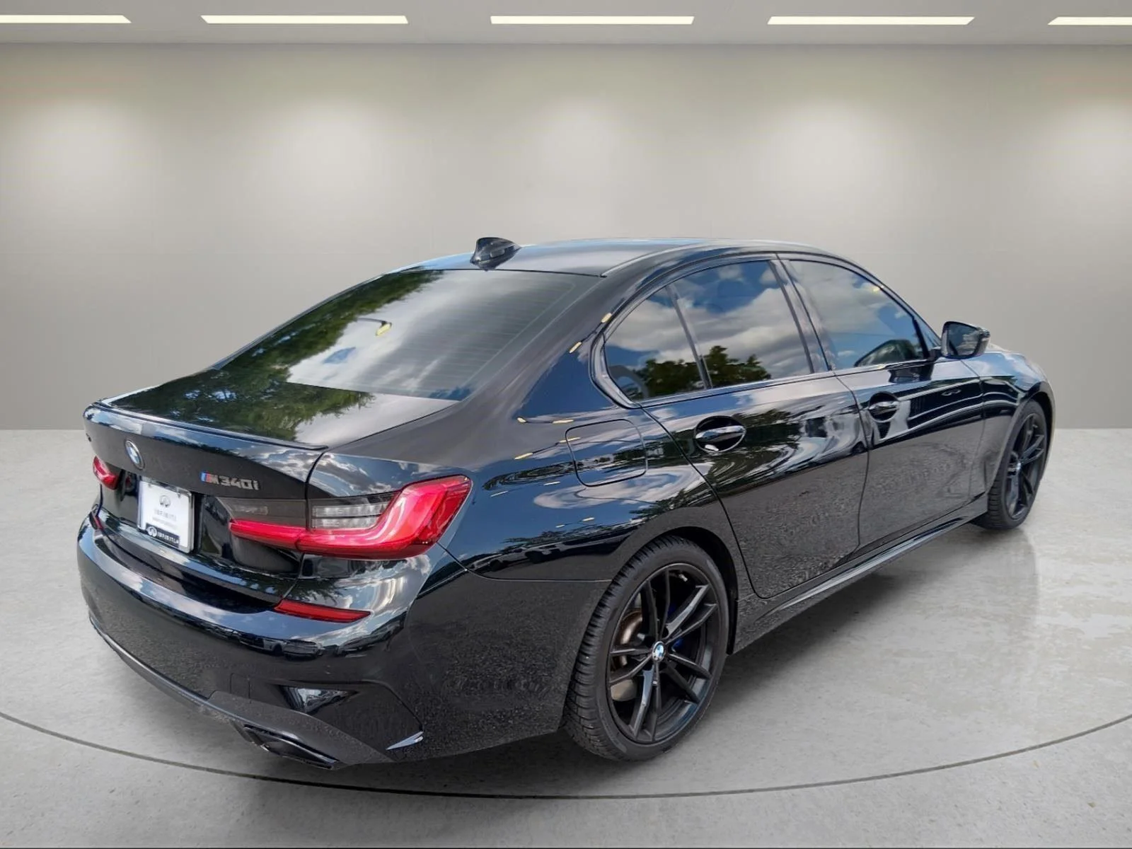 Used 2021 Black Sapphire Metallic BMW M340i xDrive image 5