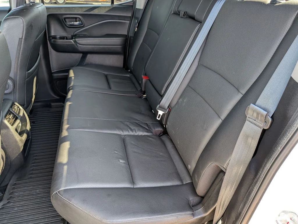 Used 2023 White Honda RTL image 23