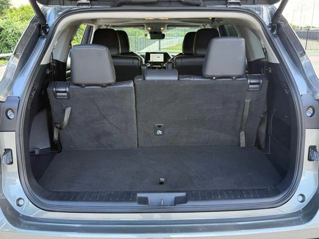 Certified Used 2025  Toyota XLE image 59