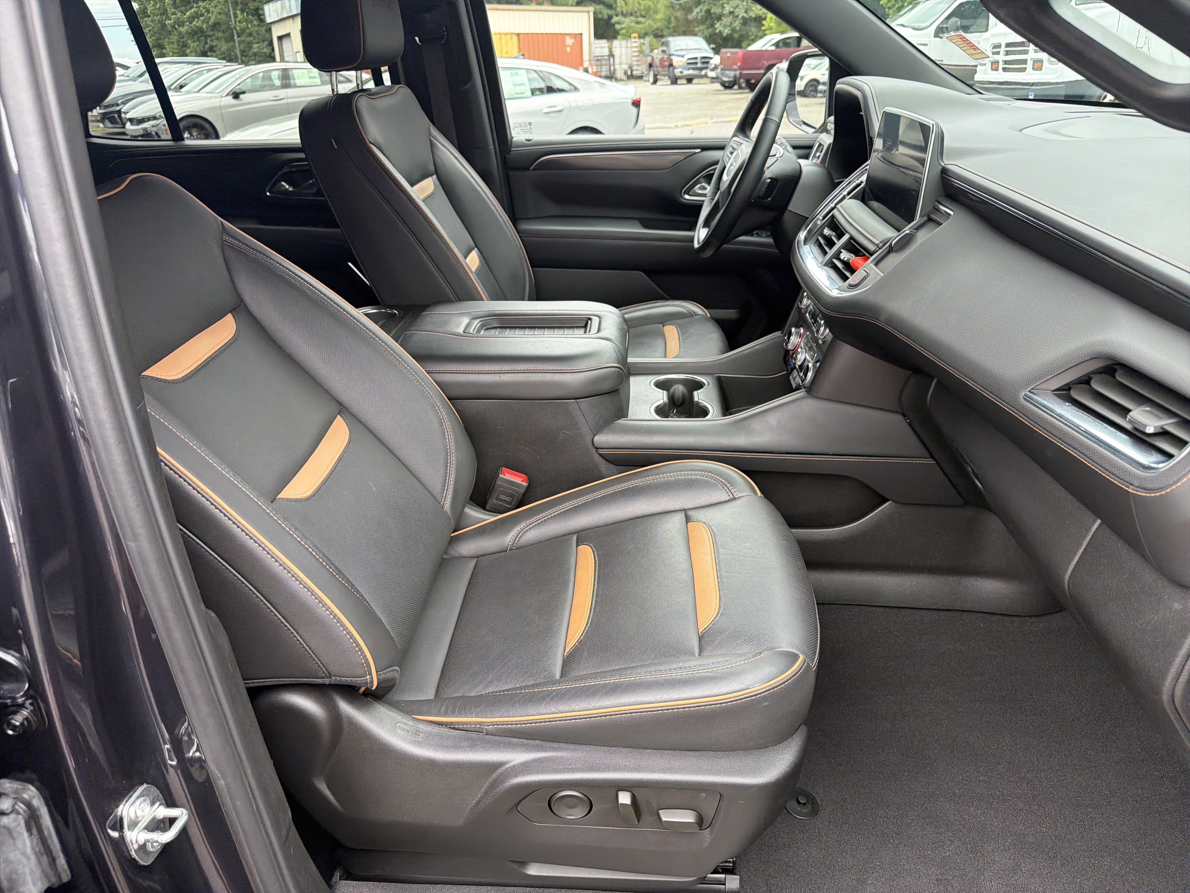 Used 2024 Titanium Rush Metallic GMC AT4 image 13