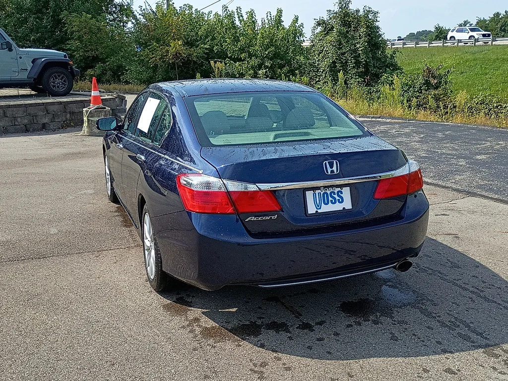 Used 2014 Obsidian Blue Pearl Honda EX image 5
