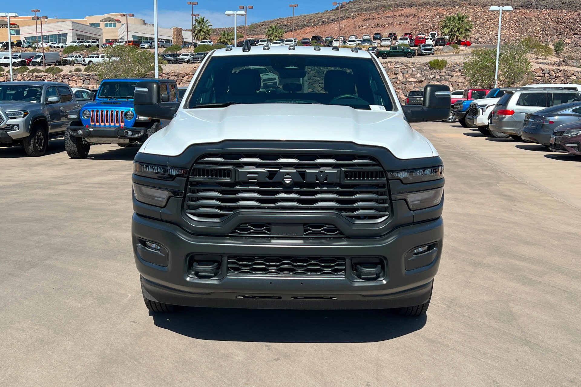 New 2026 Bright White Clear-Coat Exterior Paint RAM Tradesman image 9