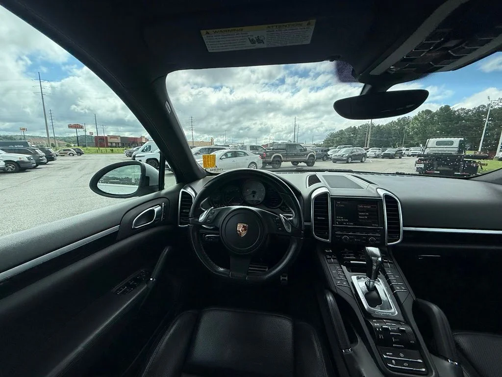 Used 2012  Porsche S image 8