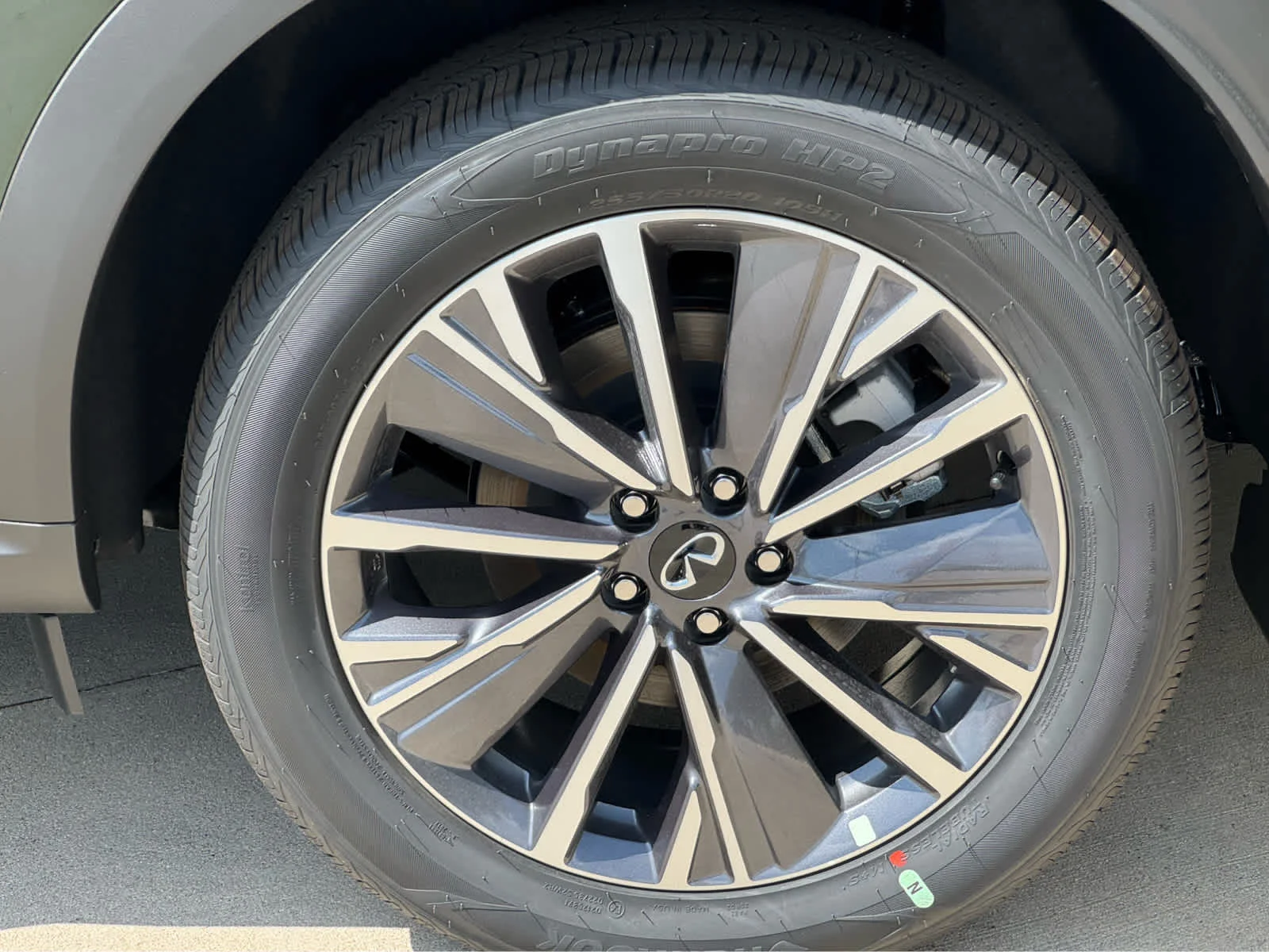 New 2027 DEEP EMERALD INFINITI Luxe AWD image 7