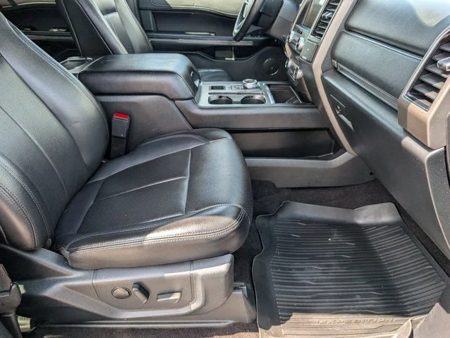 Used 2021 Magnetic Metallic Ford XLT image 29