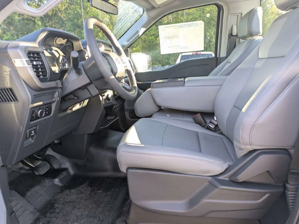 New 2026 White Ford XL image 15