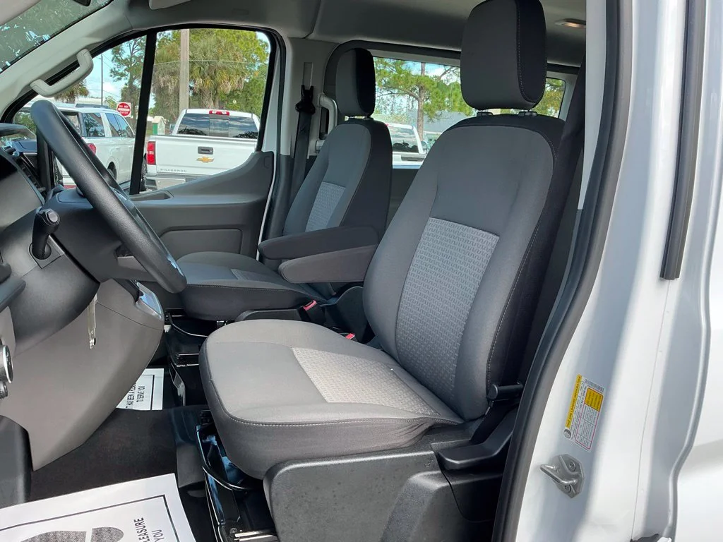 Used 2024 White Ford XLT image 29