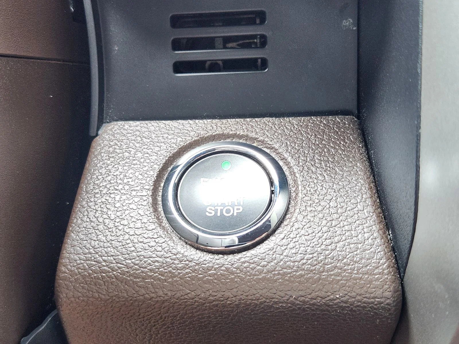 Used 2020 White Ford King Ranch image 20