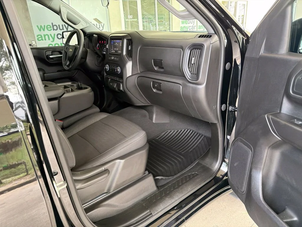 Used 2023 Black Chevrolet Custom image 26
