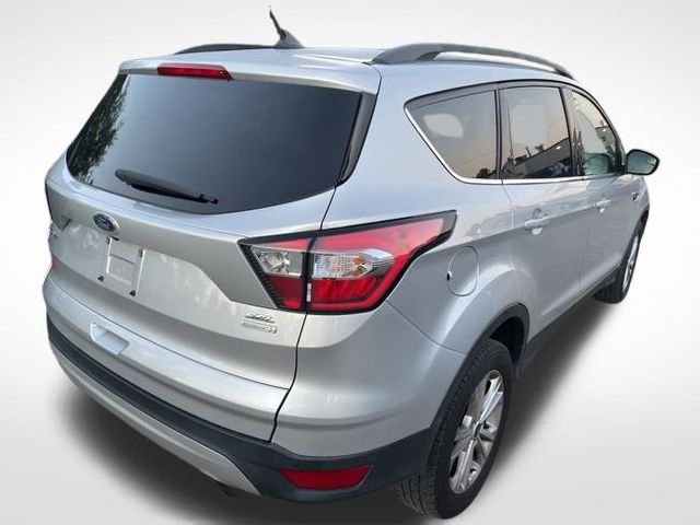 Used 2018 Ingot Silver Ford SEL image 9