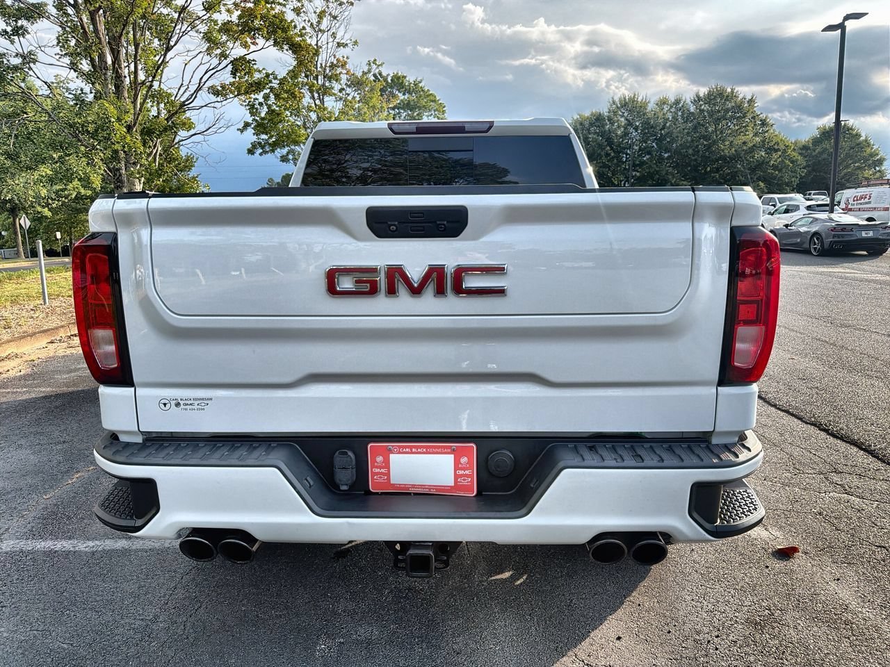 Used 2021 SUMMIT WHITE GMC Elevation image 7