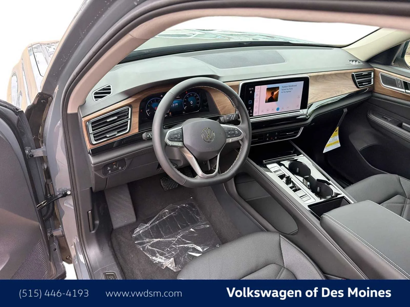 New 2026 Pure Gray Volkswagen 2.0T SE w/Technology image 2