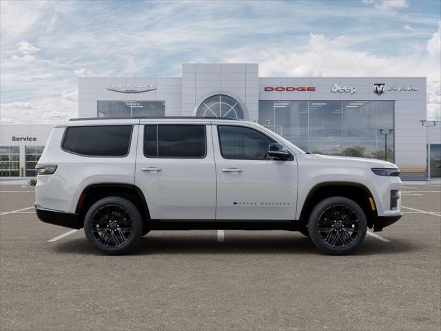 New 2026 Bright White Clear-Coat Exterior Paint Jeep Limited Reserve 4x4 image 47