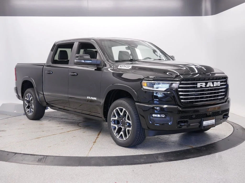 New 2026 Diamond Black Crystal Pearl-Coat Exterior Paint Ram Laramie image 8