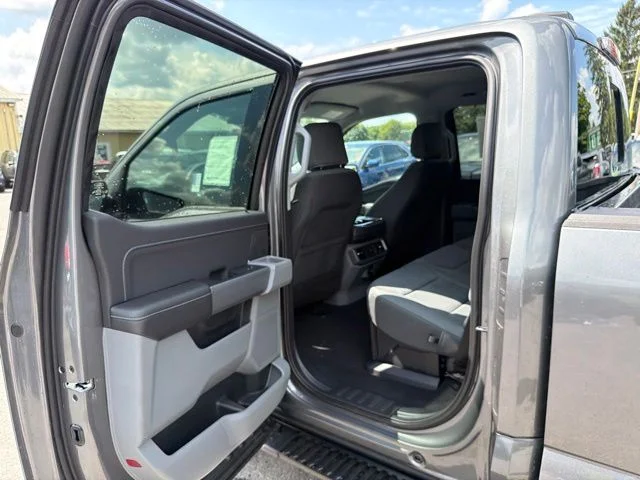 New 2026 Carbonized Gray Metallic Ford XLT image 42