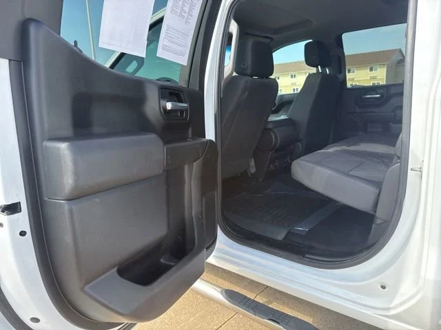 Used 2019 Summit White Chevrolet Custom Trail Boss image 35