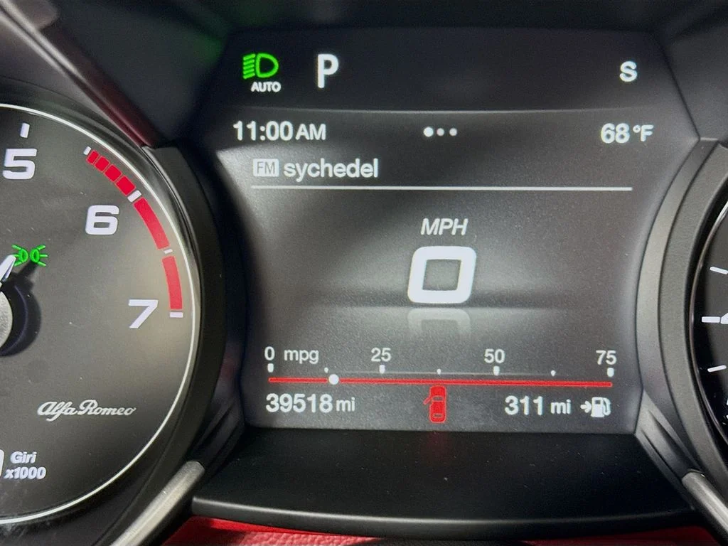 Used 2018 Alfa White Alfa Romeo Ti image 18