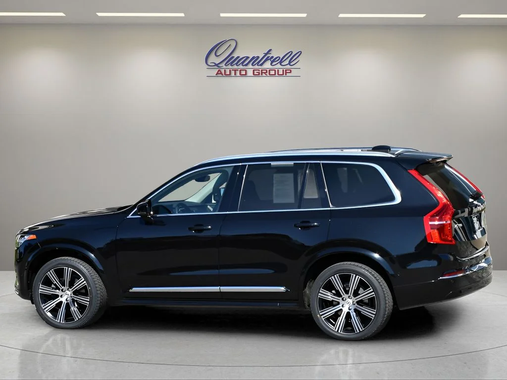 Used 2023 Onyx Black Metallic Volvo Ultimate image 7