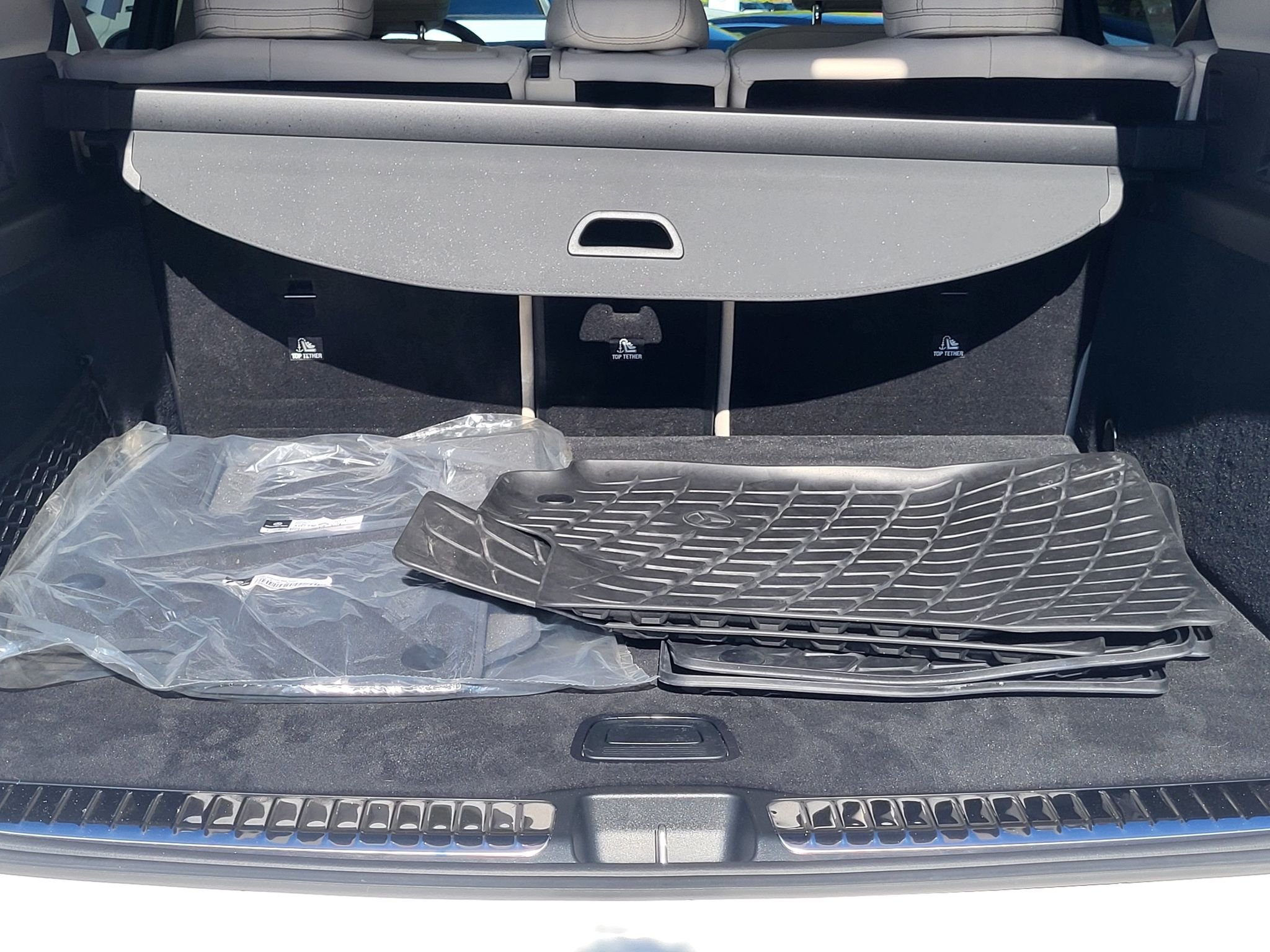 Certified Used 2023 MANUFAKTUR Diamond White Bright Mercedes-Benz GLE450 4MATIC® image 39