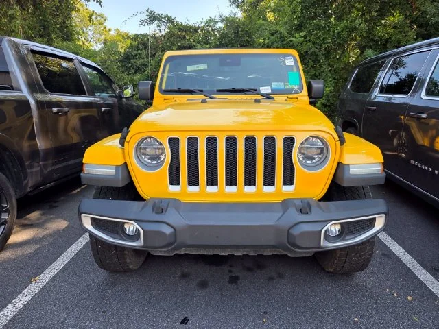 Used 2020  Jeep Unlimited Sahara image 2