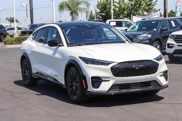 New 2026 Star White Metallic Tri-coat Ford Premium image 32