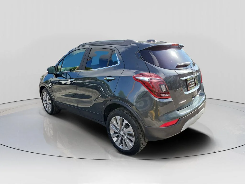 Used 2018 Gray Buick Preferred image 5