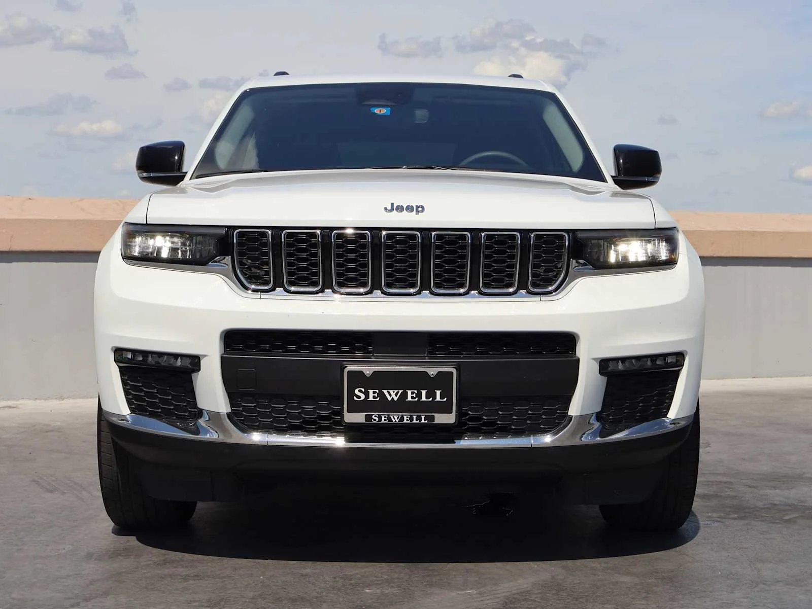 Used 2023 Bright White Clearcoat Jeep Limited image 2