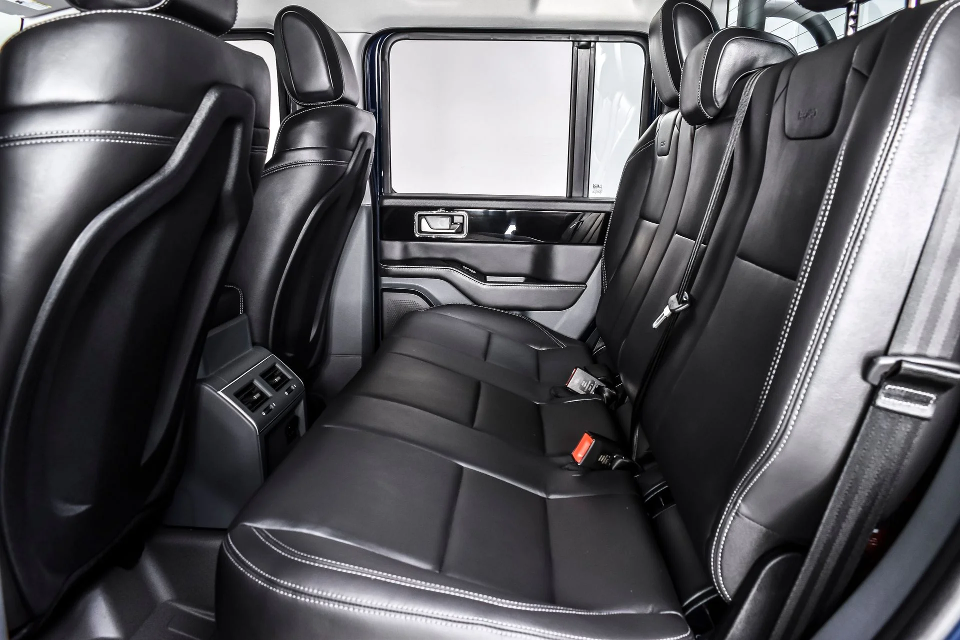 Used 2025 Britannia Blue INEOS Fieldmaster Edition image 15