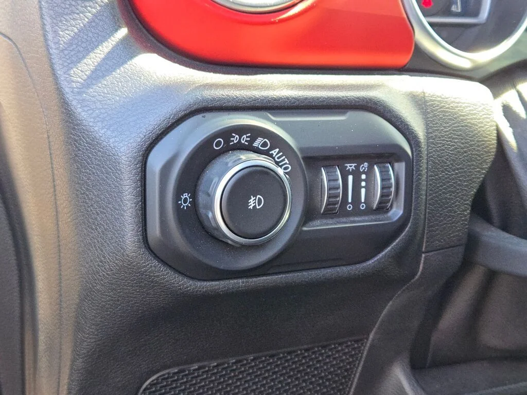 Used 2020 Black Jeep Unlimited Rubicon image 24