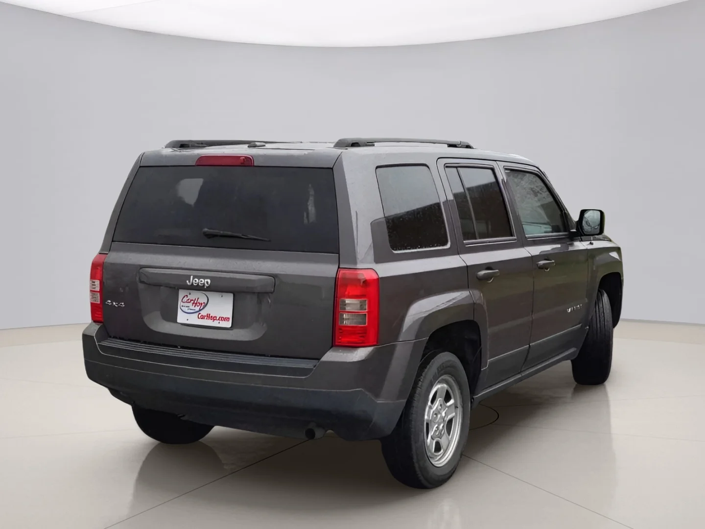 Used 2016 Pewter Jeep SPORT 4WD image 2