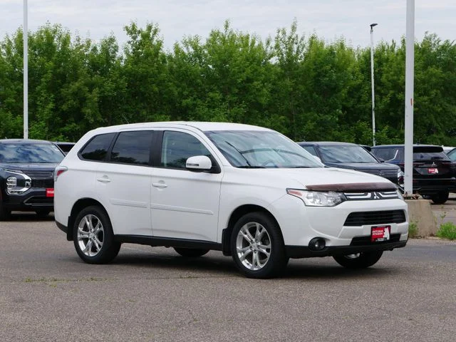2014 Mitsubishi Outlander SE S-AWC's photo