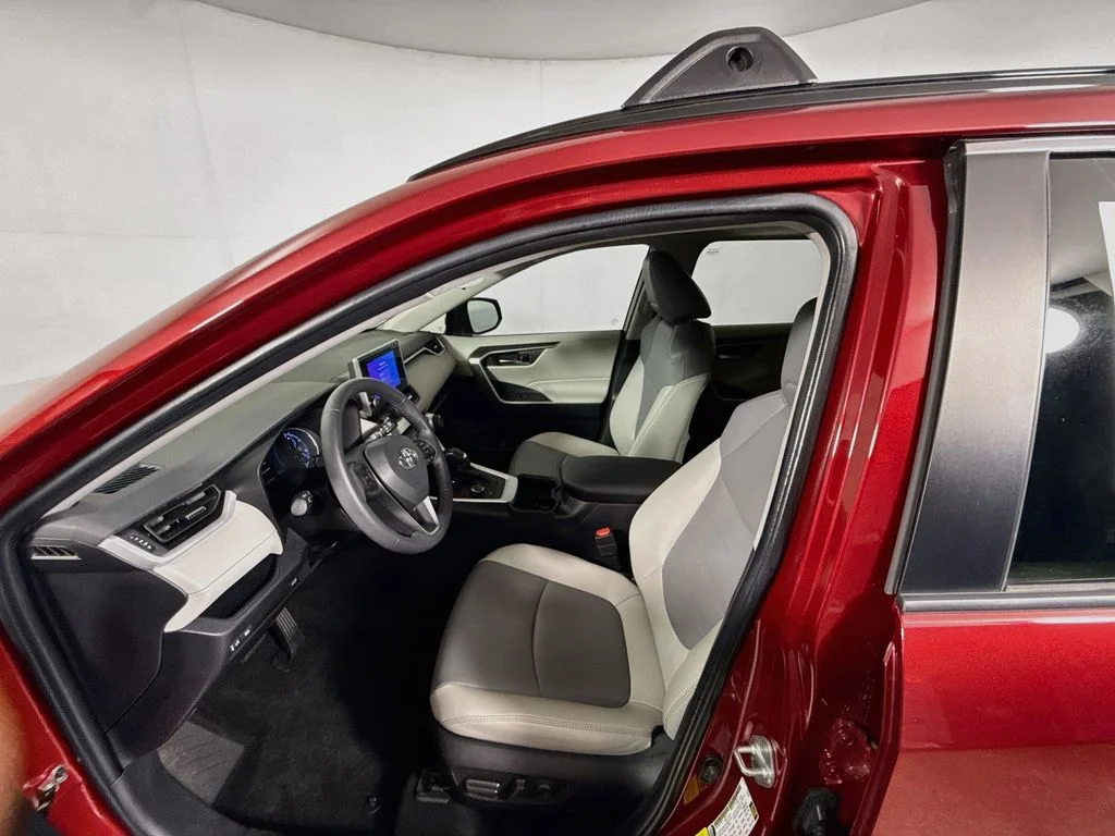 Certified Used 2024 Ruby Flare Pearl Toyota Hybrid XLE Premium image 19
