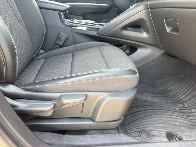 Used 2022 Red Buick Preferred image 25