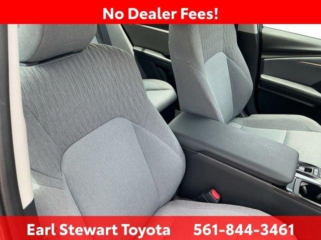 Certified Used 2025 LABRADORITE Toyota  image 28
