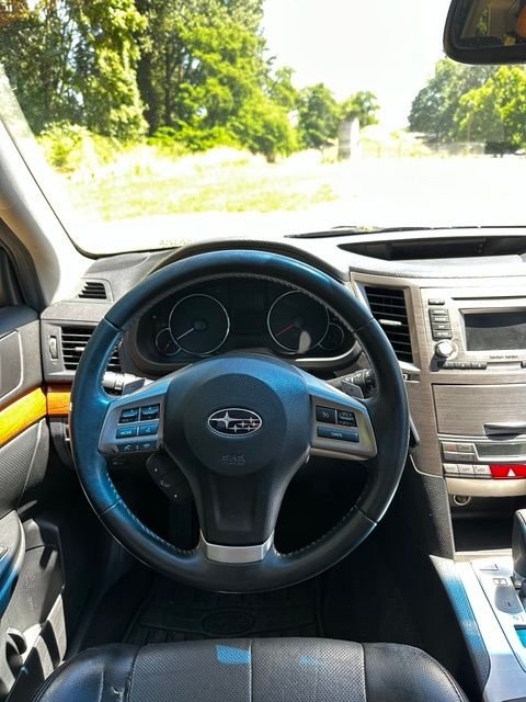 2014 Subaru Outback 2.5i Limited - Photo 27