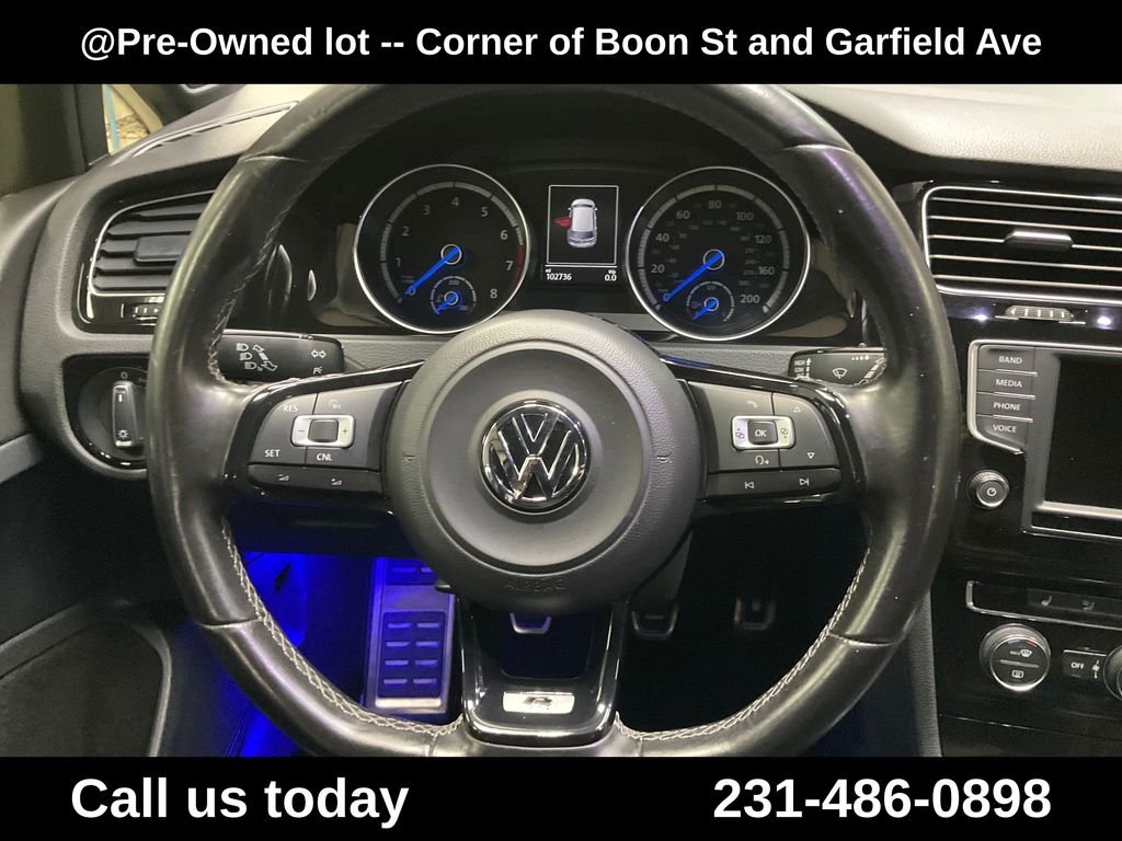 Used 2016  Volkswagen Base image 19