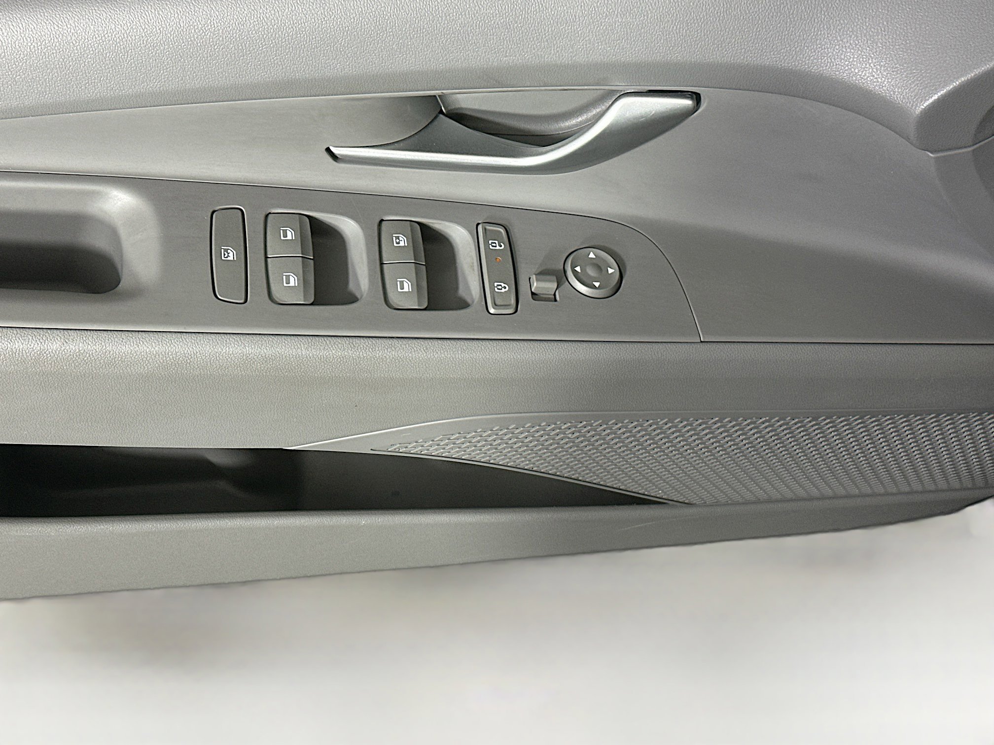 Used 2025 Abyss Black Hyundai SEL Convenience image 14