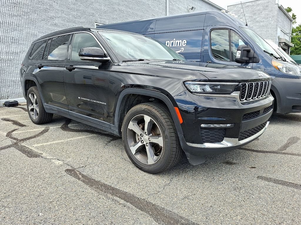 Used 2023 Black Jeep Limited image 1