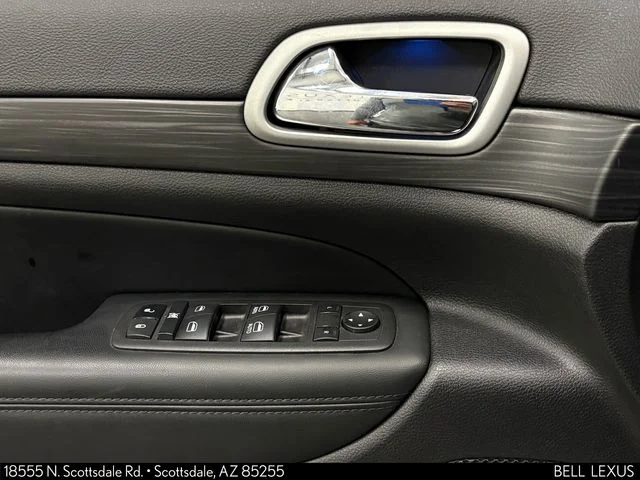 Used 2022 White Jeep Laredo X image 11