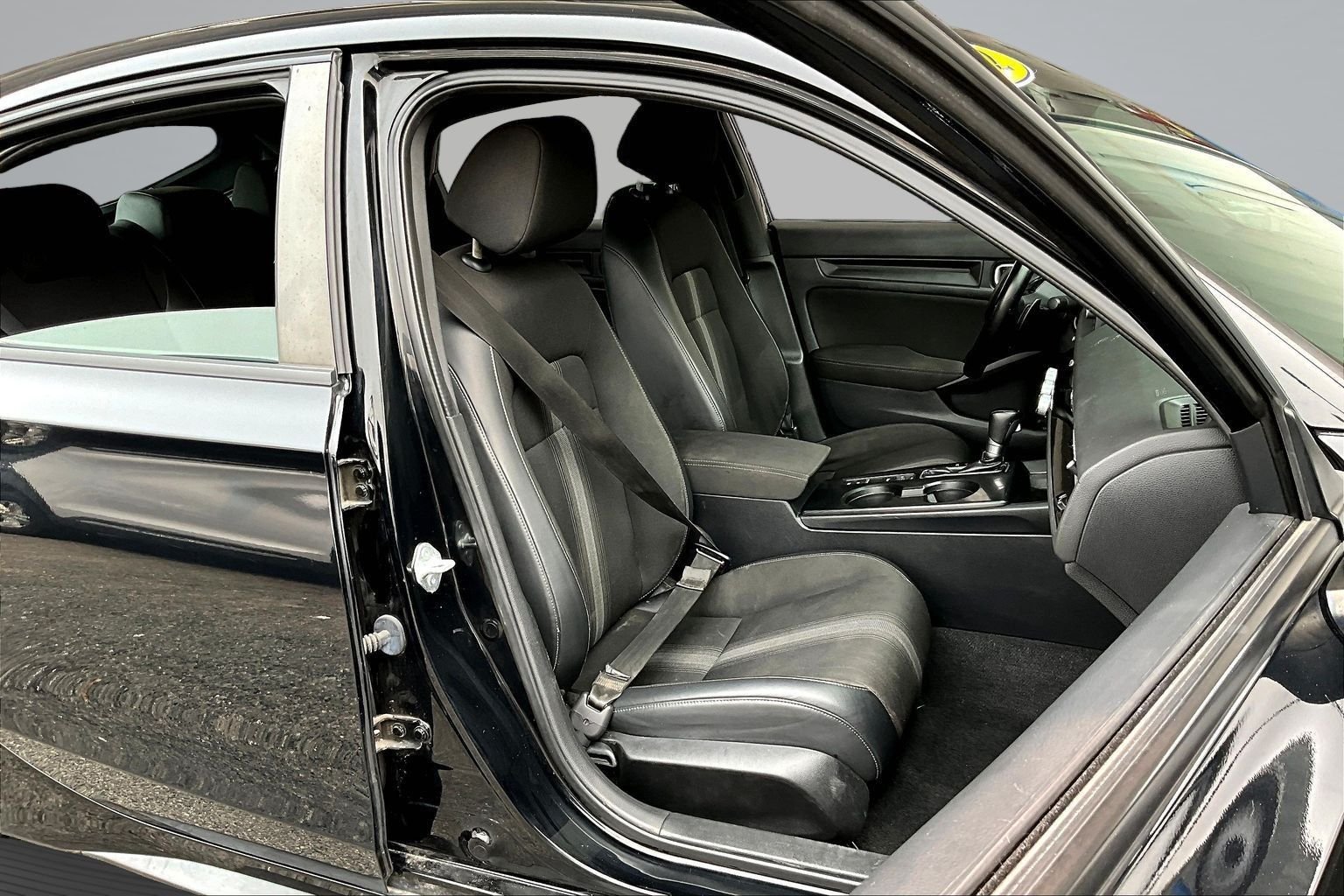 Used 2022 Black Honda Sport image 25