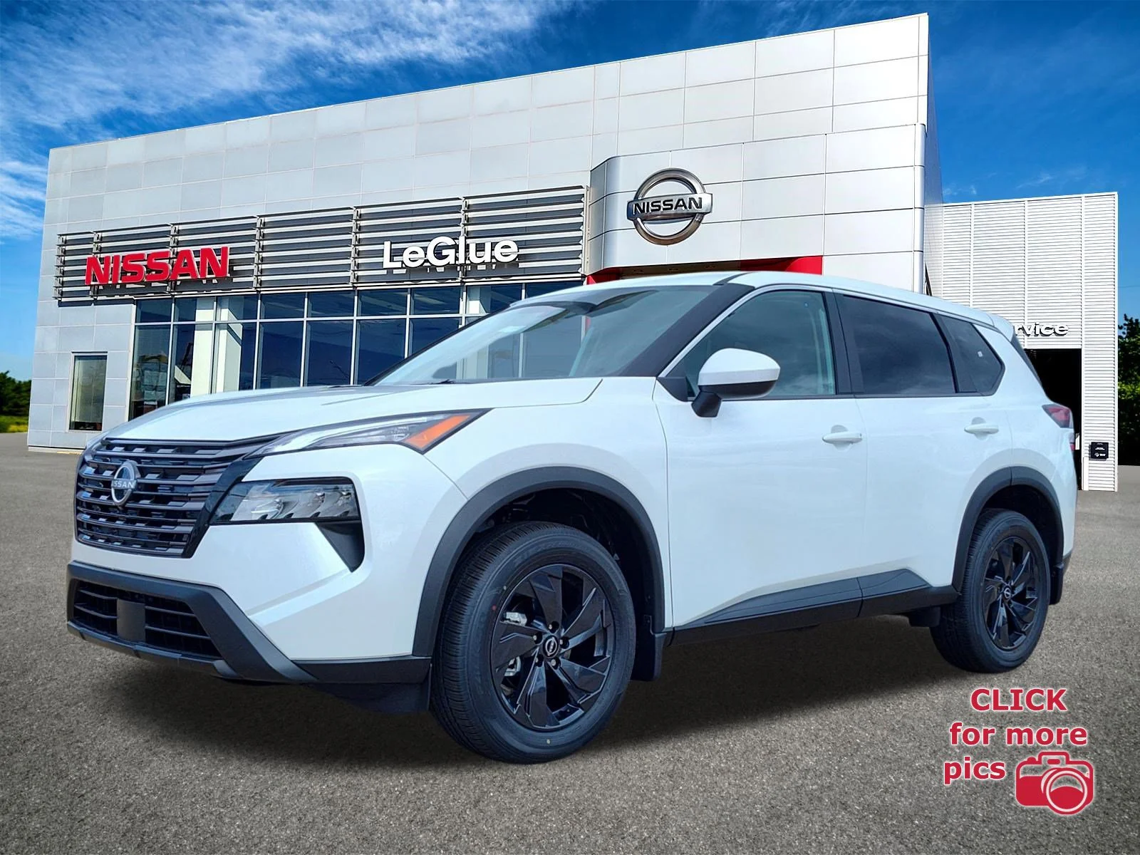 2026 Nissan Rogue SV FWD's photo